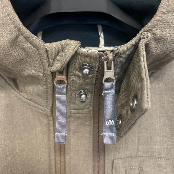 686 women’s snowboarding jacket size S  excellent condition - Picture 4 of 12